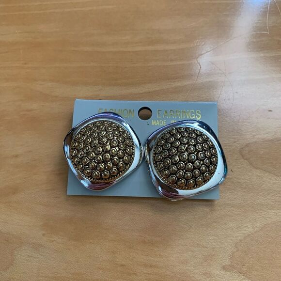 NWT Gold & Silver Clip-on Earrings - Picture 2 of 3